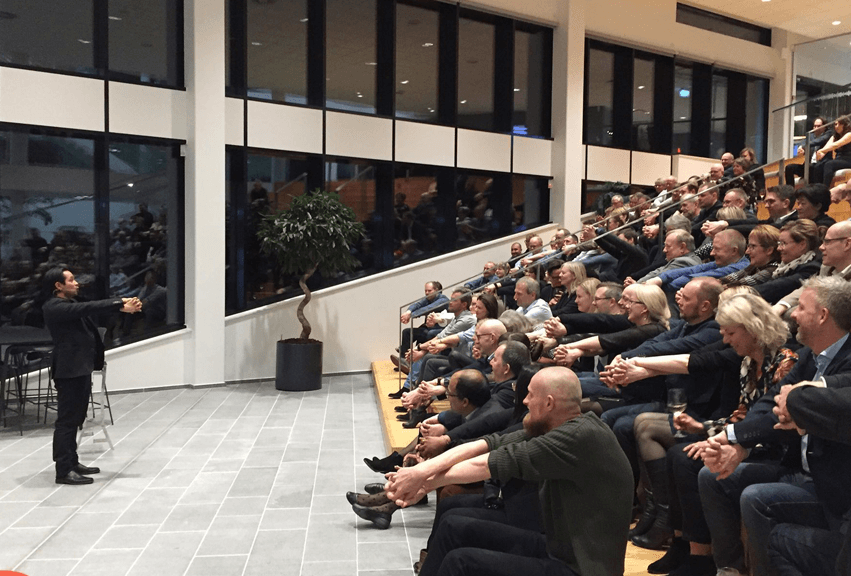 Underholdning til din firmafest med Sunny Cagara